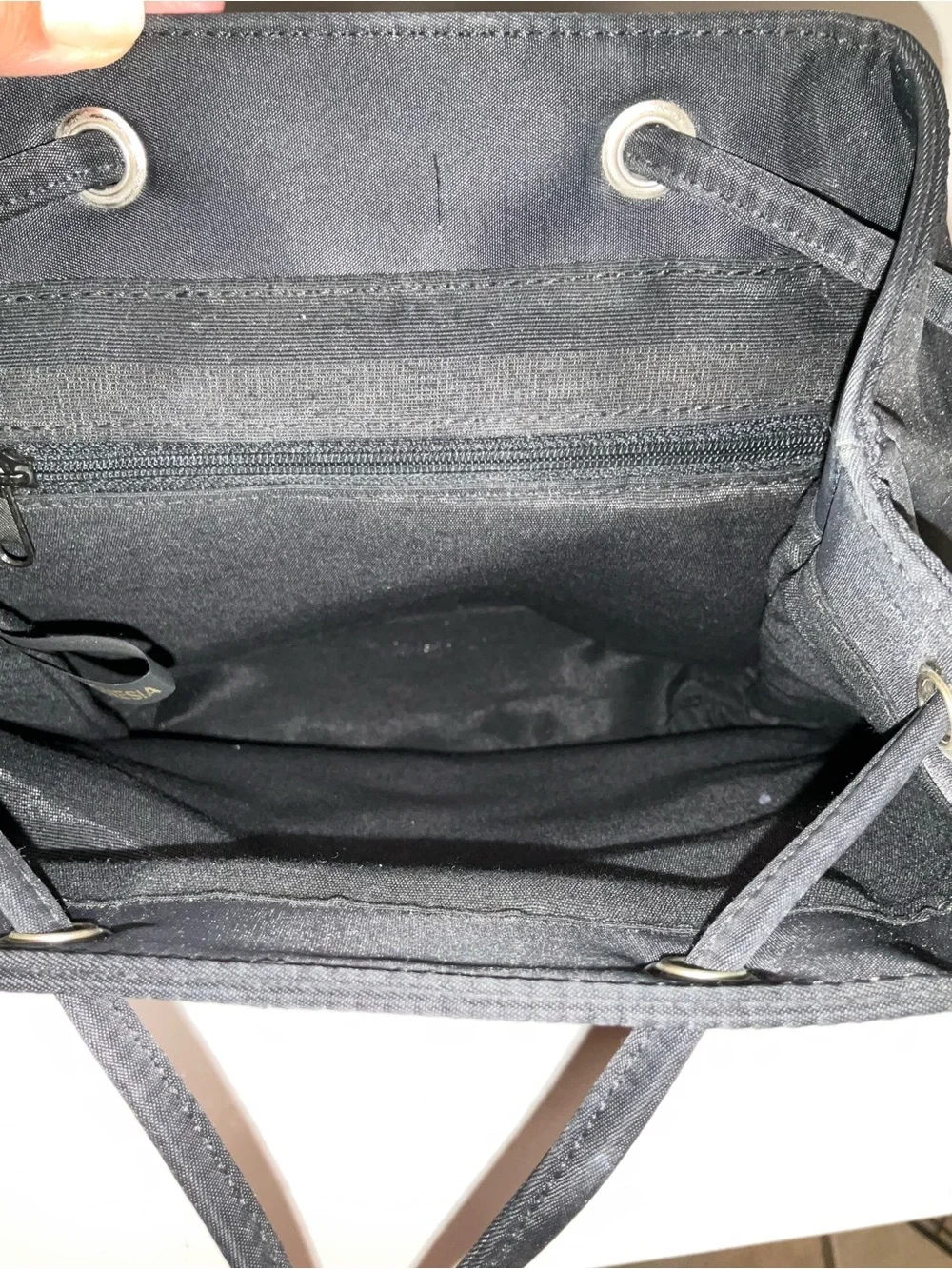 Vintage 90’s Y2K GUESS Black Drawstring Small Mini Backpack Bag Handbag
